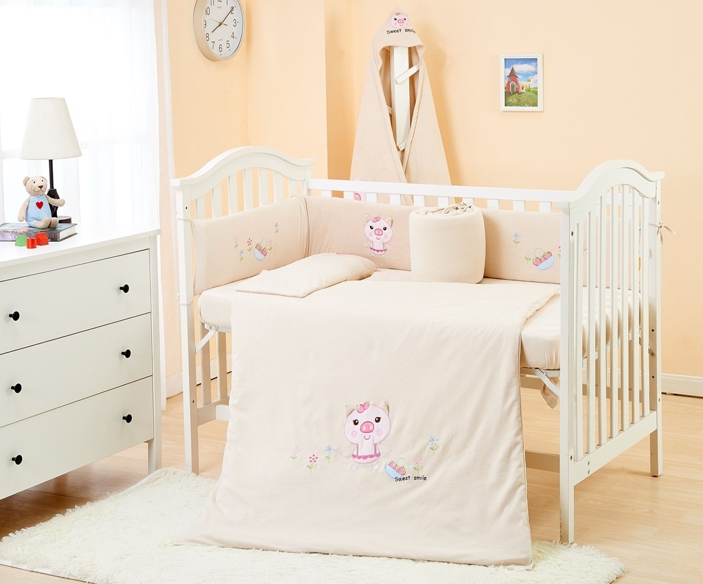 Knitted Baby Bedding Set - Lovely Pig